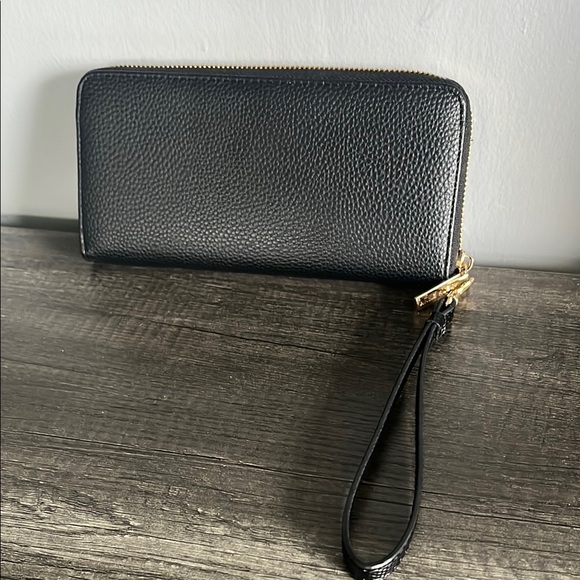 Anne Klein Black and Gold Wristlet Clutch - Picture 4 of 5